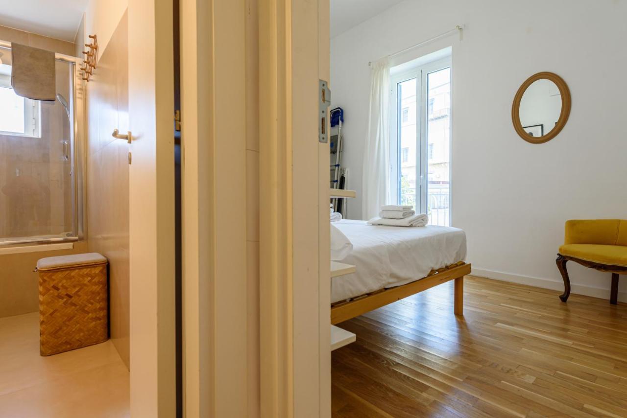 Casa Rega Apartment Napoli Bagian luar foto