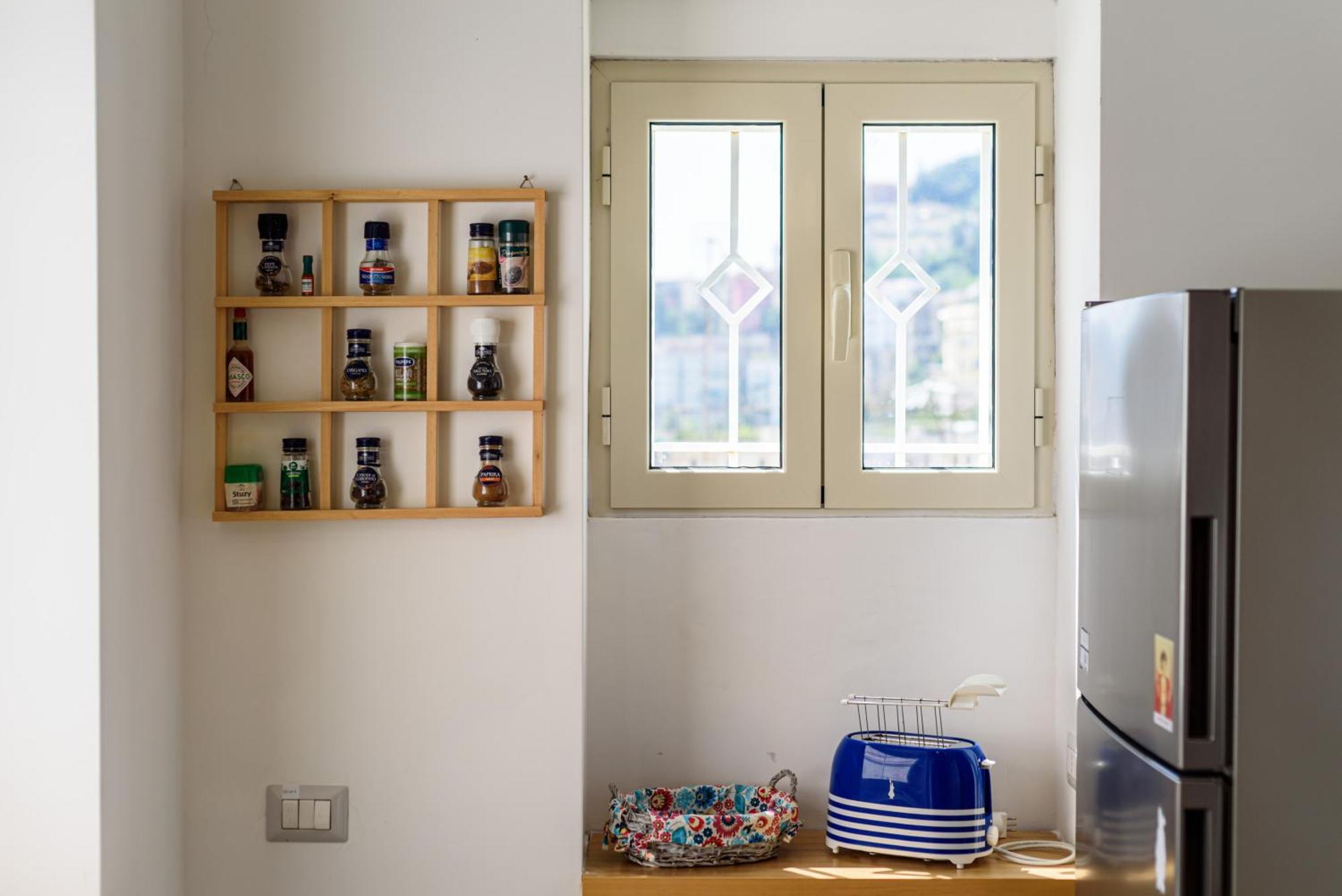 Casa Rega Apartment Napoli Bagian luar foto