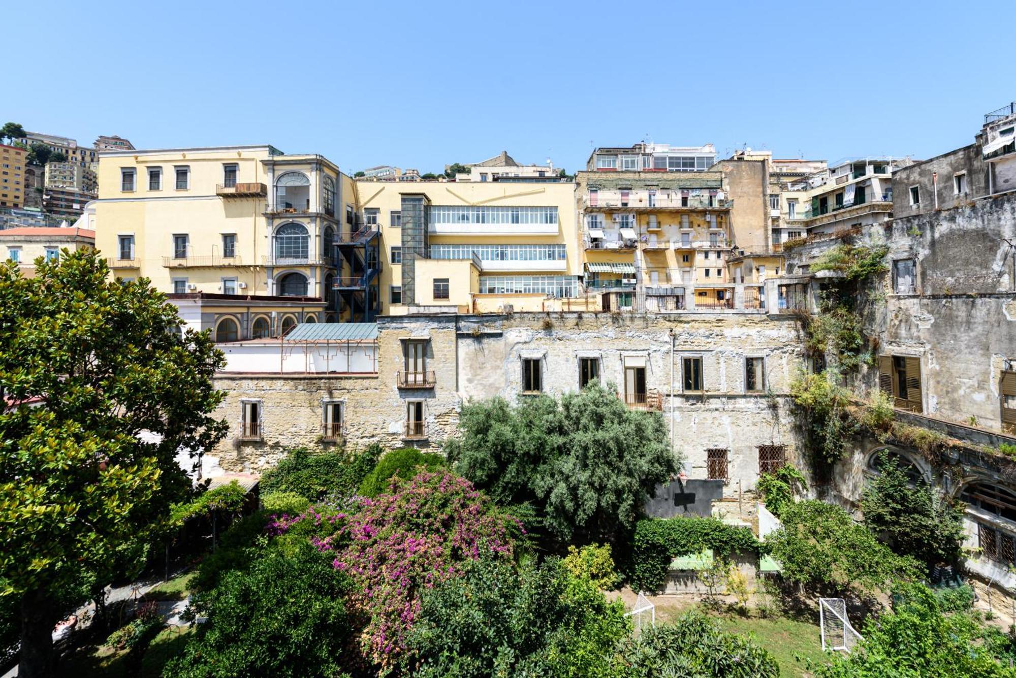 Casa Rega Apartment Napoli Bagian luar foto